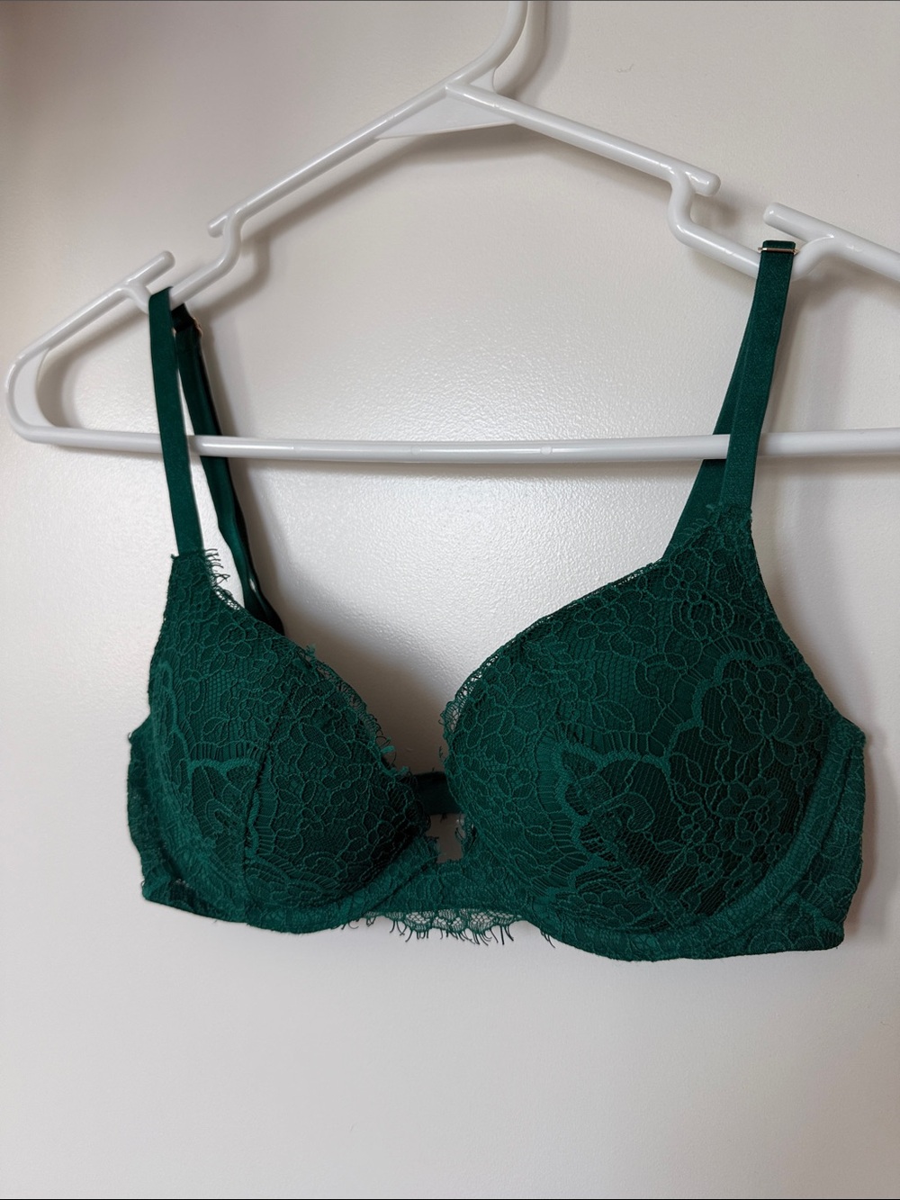 Victoria’s Secret Lace Push-Up Bra